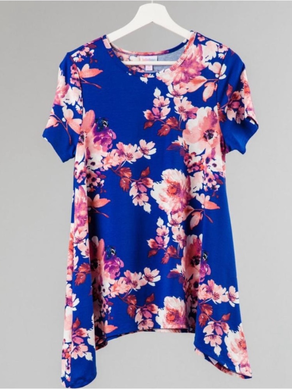 LuLaRoe Melissa Blue Floral Short Sleeve Tee